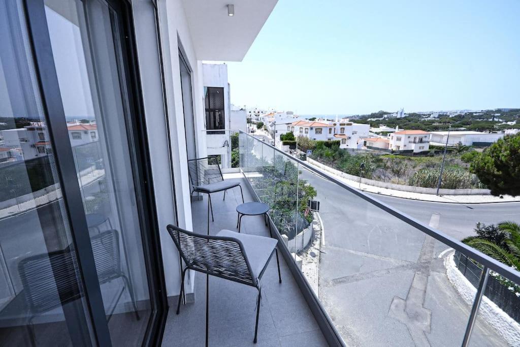 3 Bedroom Apartment, Olhos De Agua At20 Exterior photo